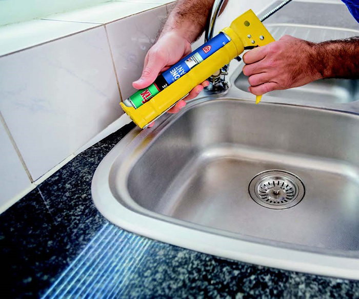 How to Apply Silicone in 4 Steps